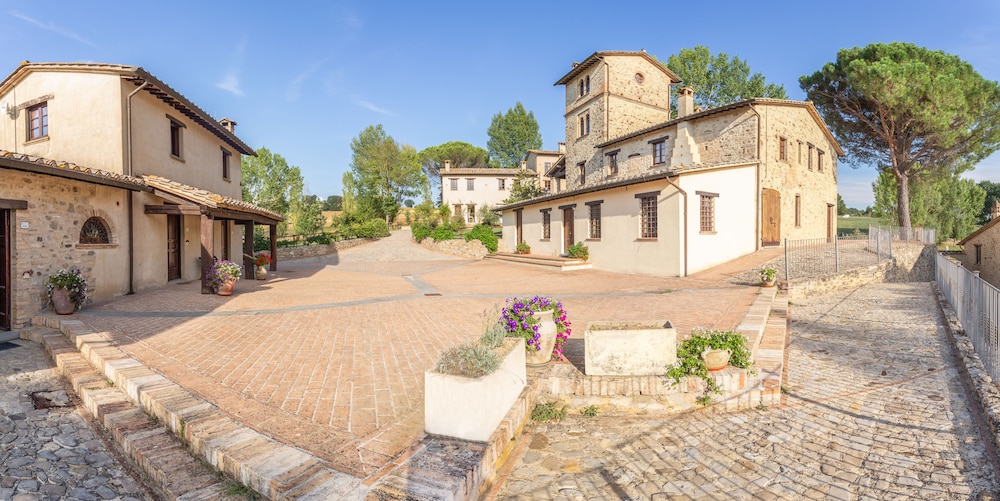 GH Borgo Pulciano 41/50