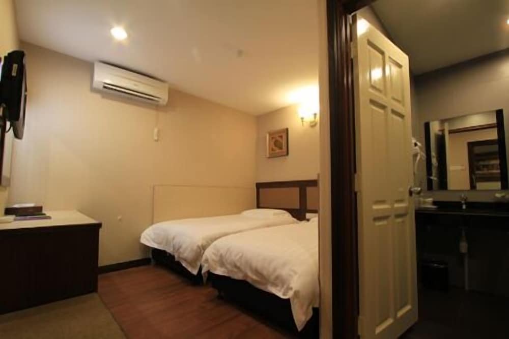 Ming Paragon Hotel 30/42
