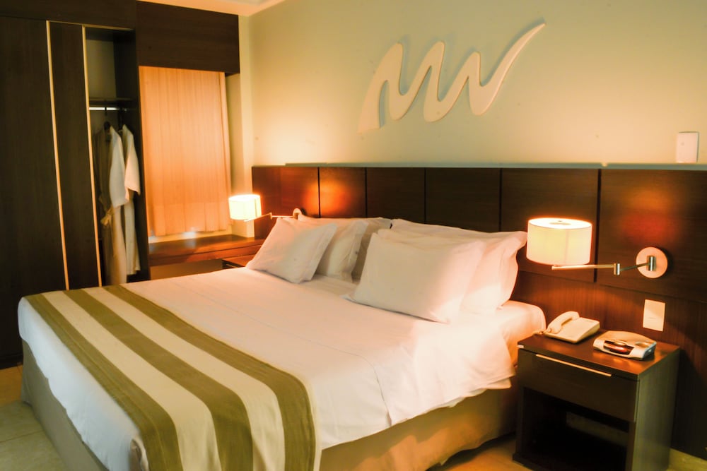 MASTER, SUITE