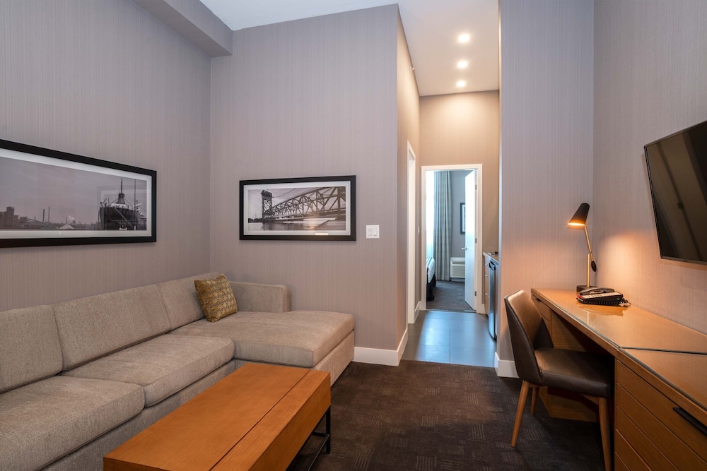 Sandman Hotel Hamilton 30/51