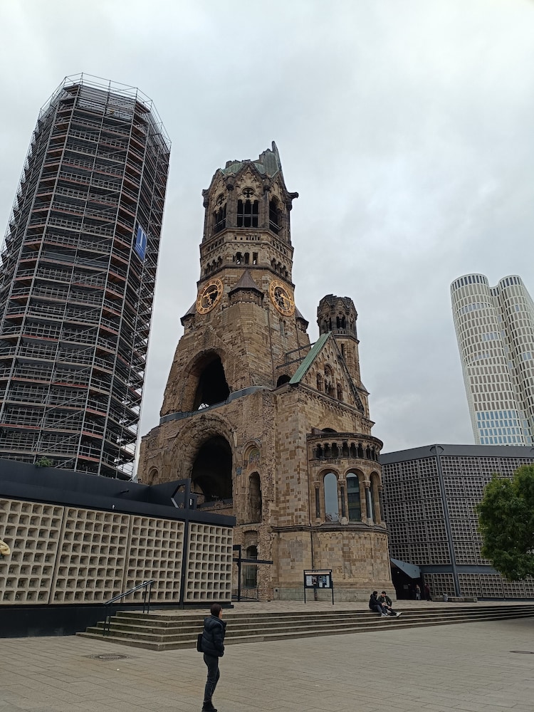 Mercure Hotel Berlin Wittenbergplatz 68/76