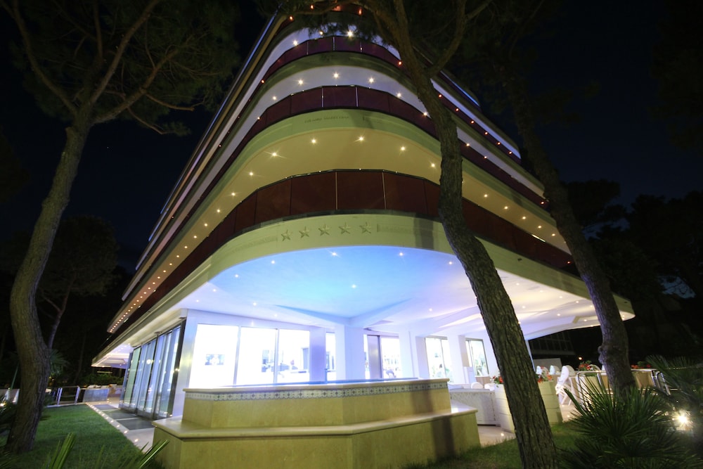 PARADISO HOTEL BOVELACCI 5/68