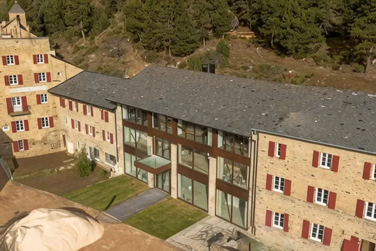 Grand Hôtel l'Ermitage Font-Romeu - Handwritten Collection 28/29