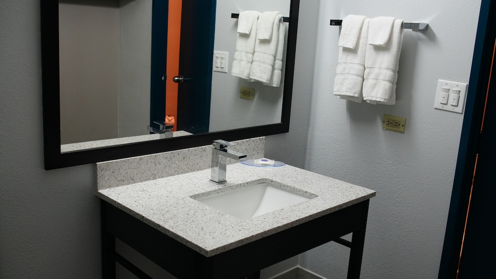 Motel6 Libertyville, IL 42/50