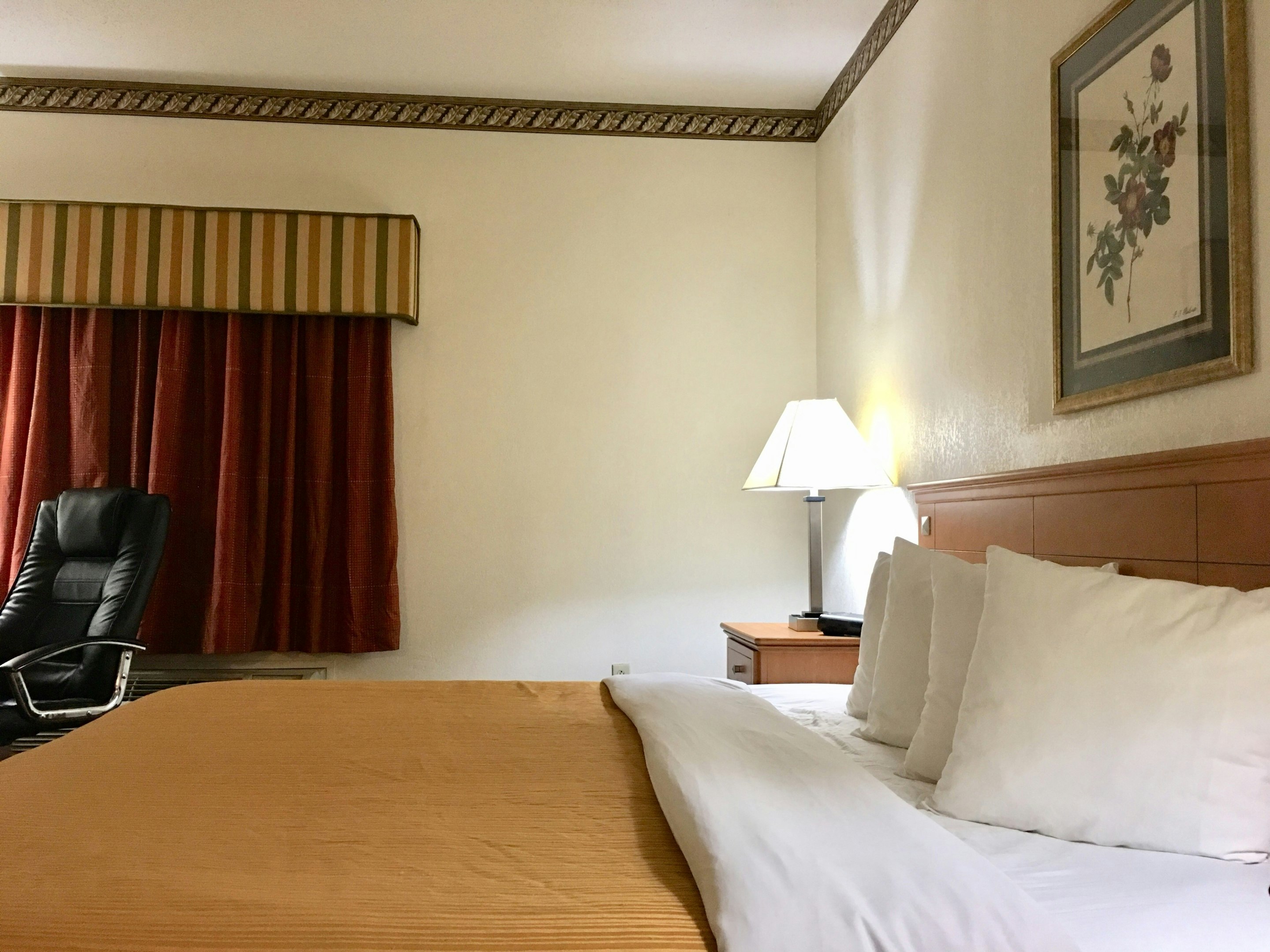 Red Carpet Inn Chambersburg 16/23