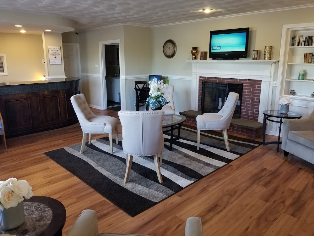 Colonial Inn Seekonk 43/58