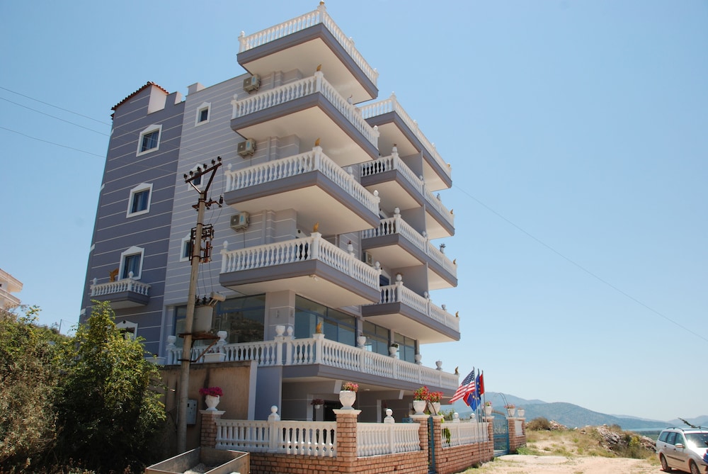 Hotel Keos 3/68