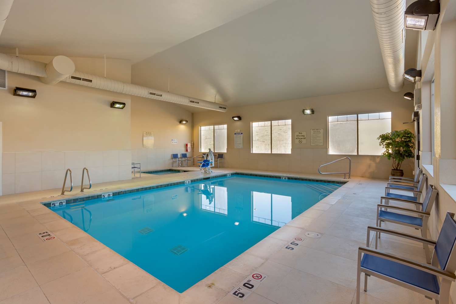 Best Western Plus Fossil Country Inn & Suites 14/32