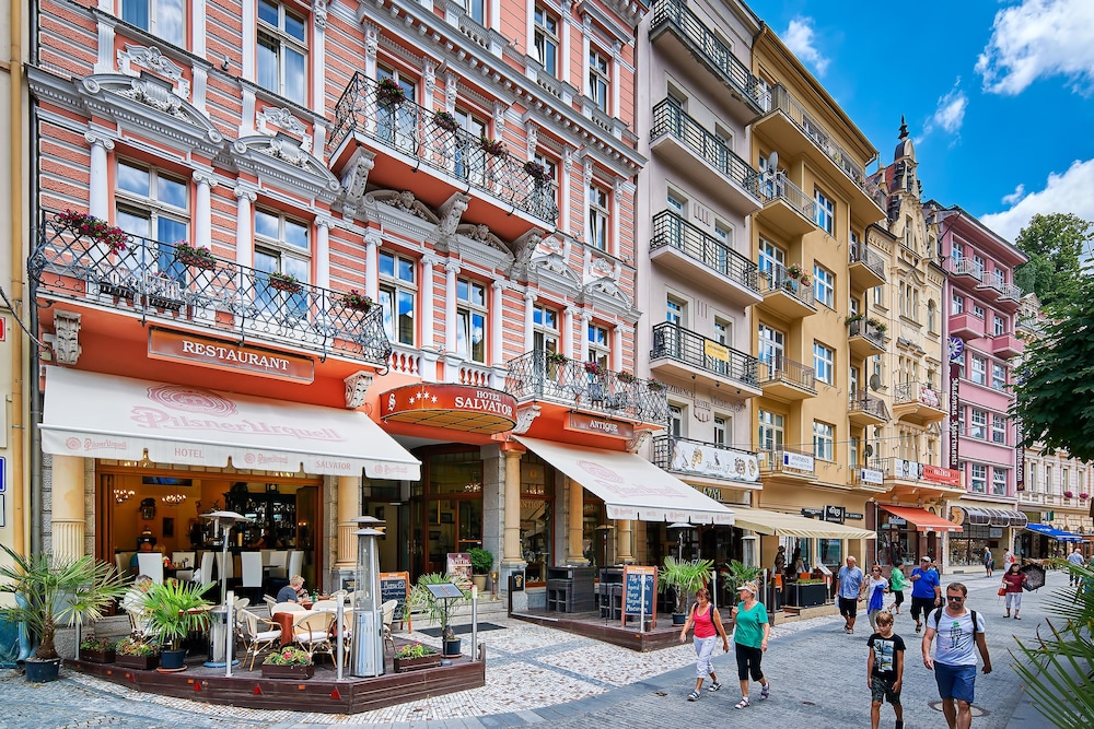 Hotel Salvator 58/63