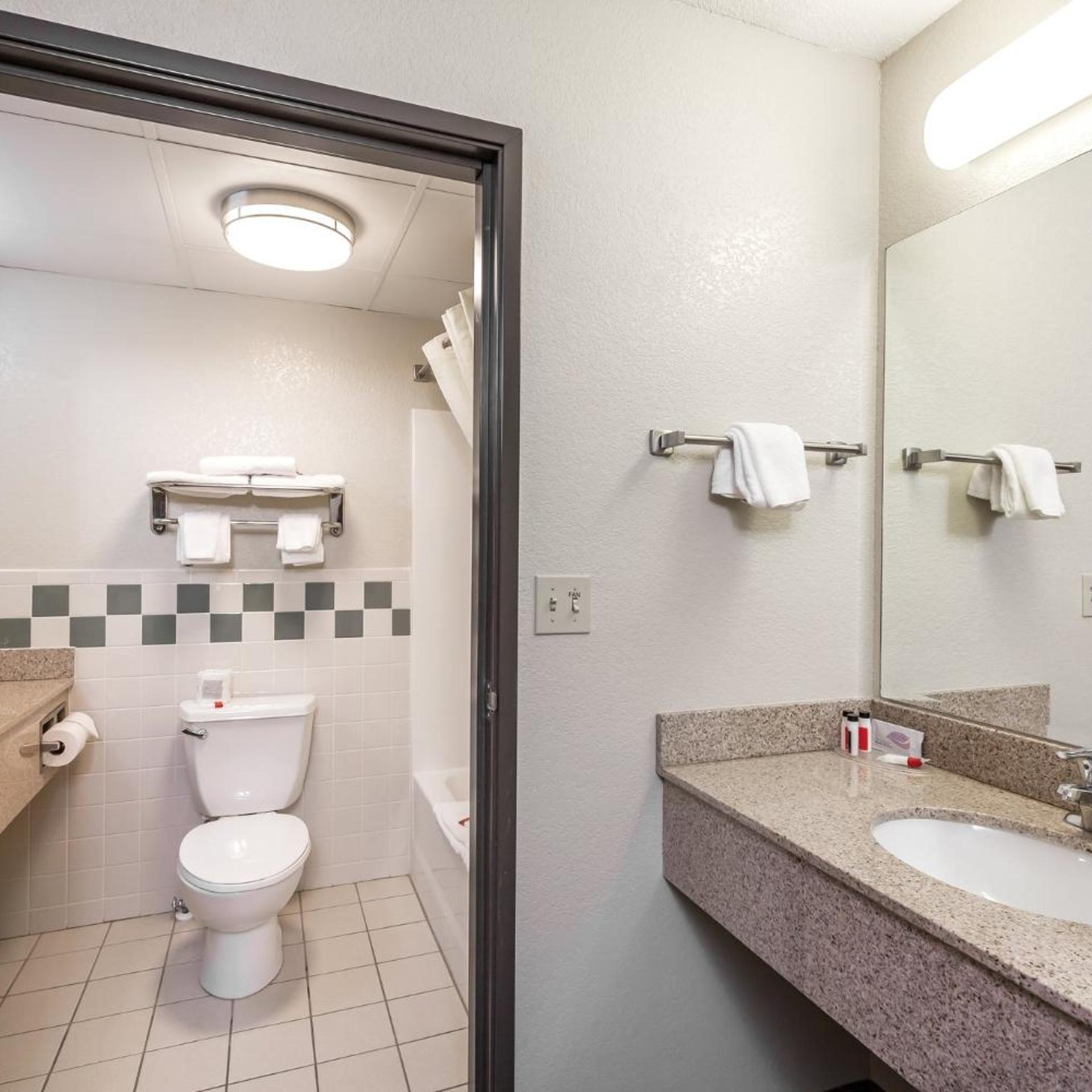 MountainView Lodge and Suites 42/42