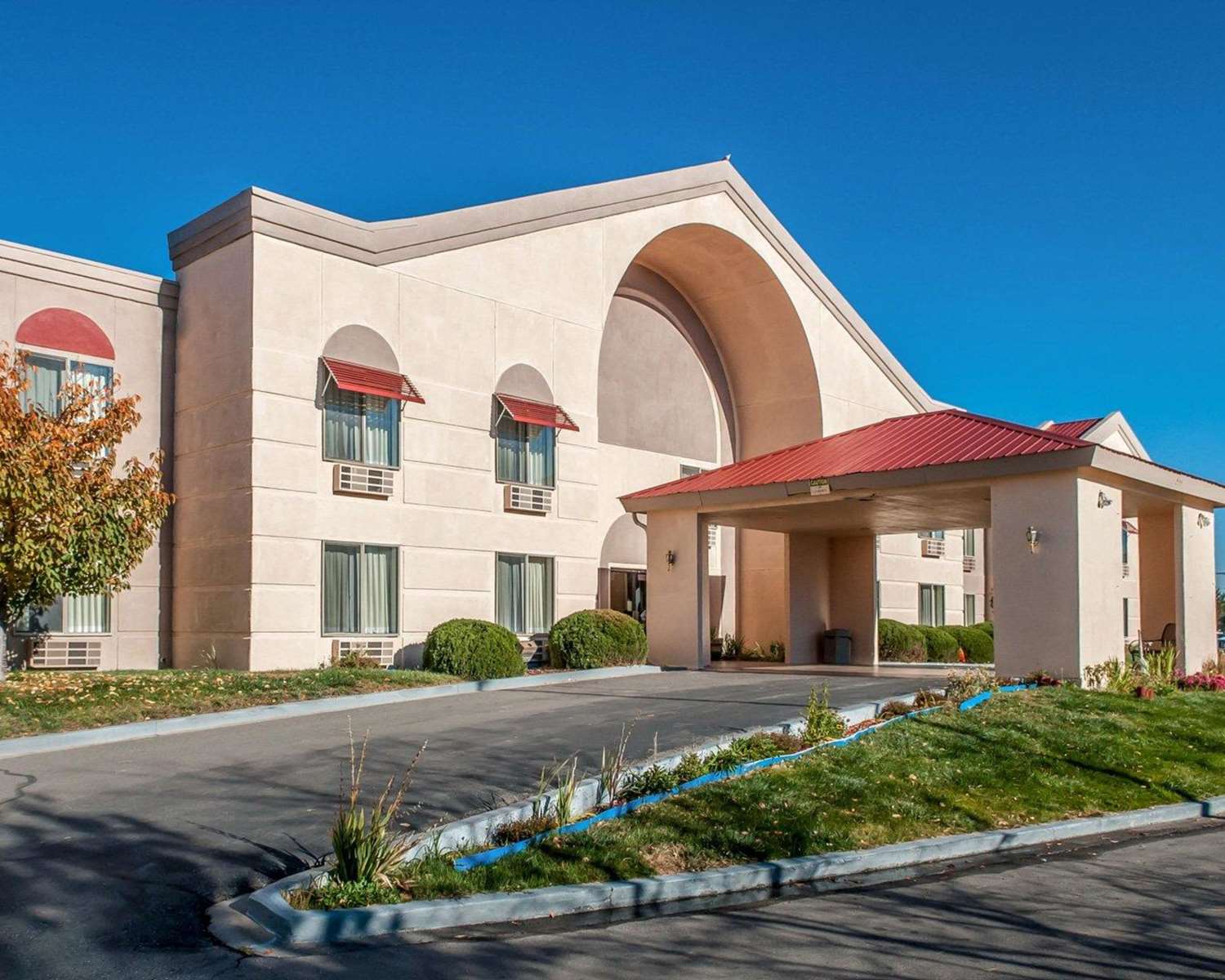 Quality Inn Suites Farmington 2/17