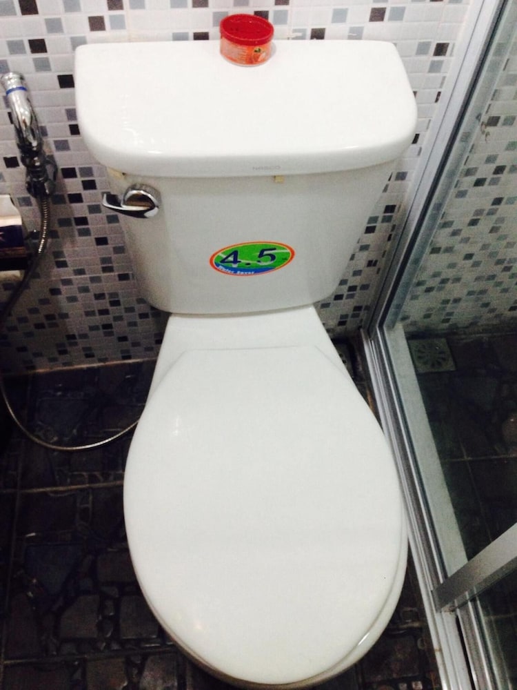 Sukhumvit 20 Guest House 43/46