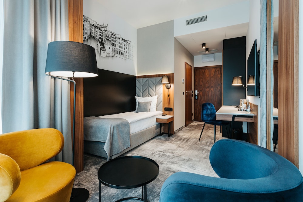 Garden Square Hotel 27/50