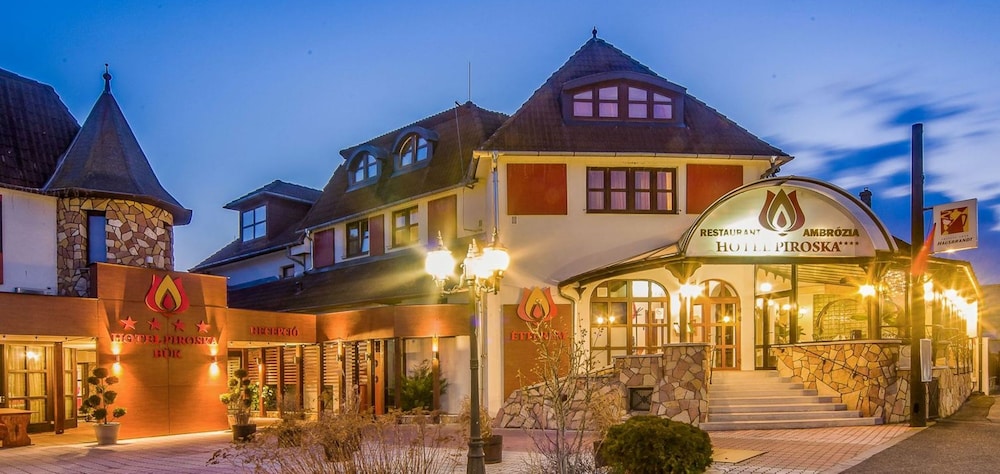 Hotel Piroska Buk 1/50