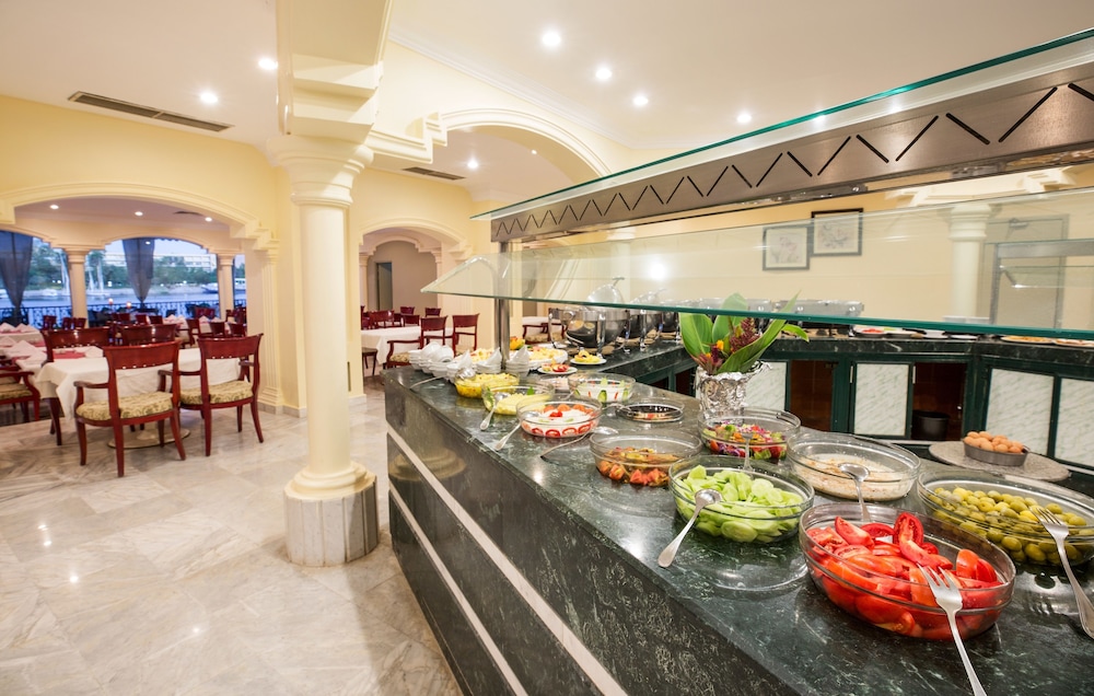 restaurant-cafeteria