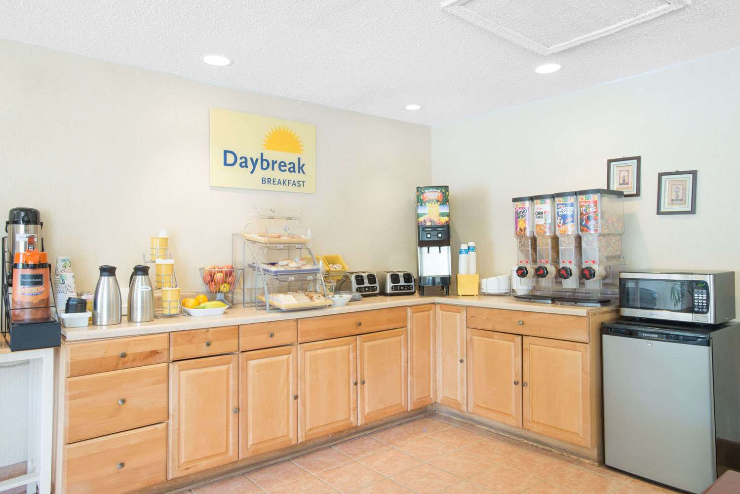 The Cayuga Inn at the Finger Lakes 7/24