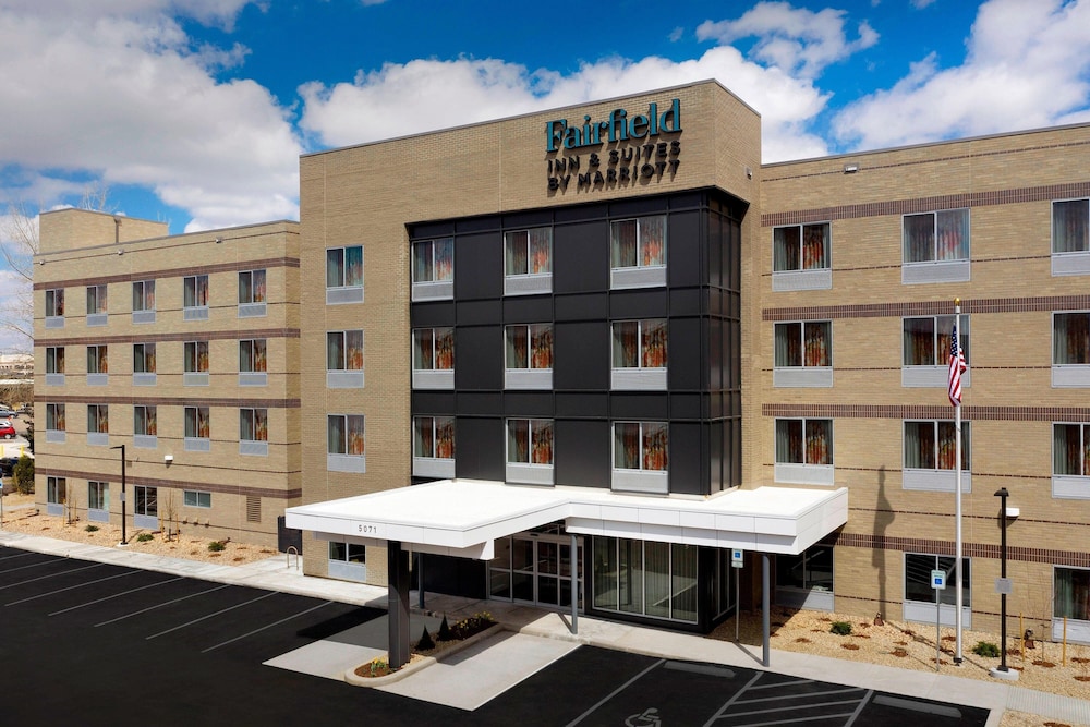 Fairfield Inn & Suites By Marriott Denver Tech Center North. 1/41
