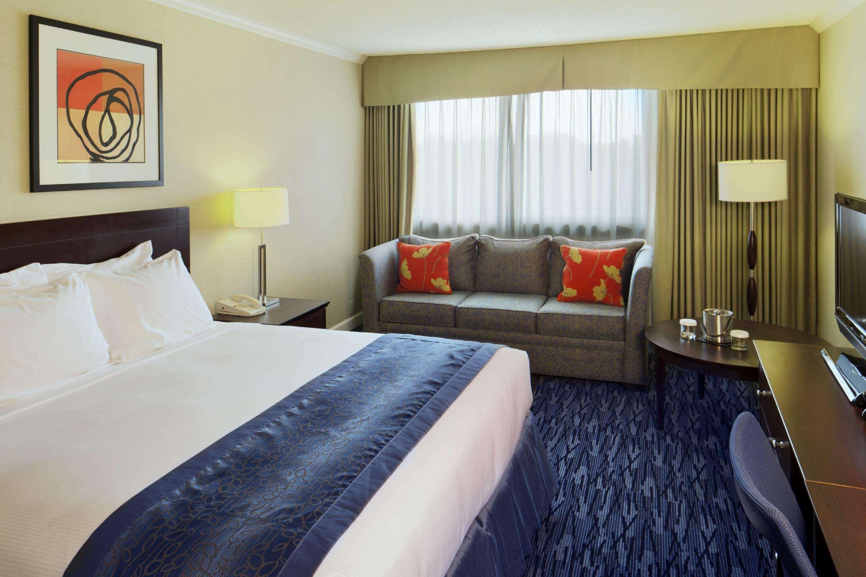 Doubletree By Hilton Norwalk 6/45