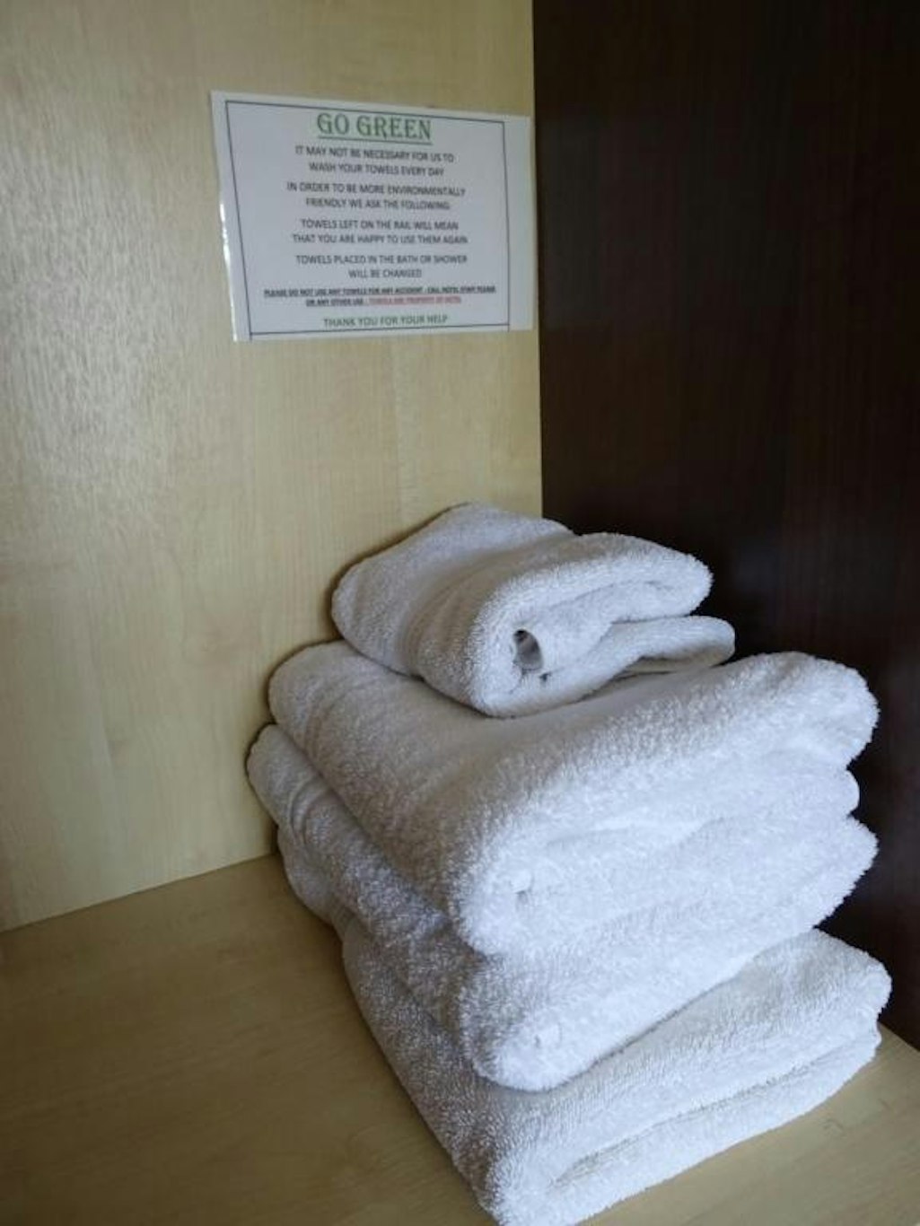 Gatwick Whitehouse Hotel 37/63