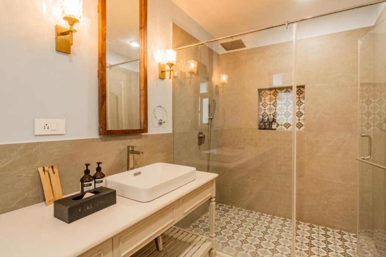 ELIVAAS Orion 3-BHK Villa With Private Pool 14/17