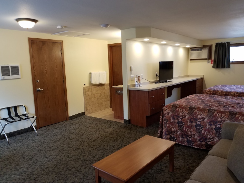 Black Hawk Motel 26/50
