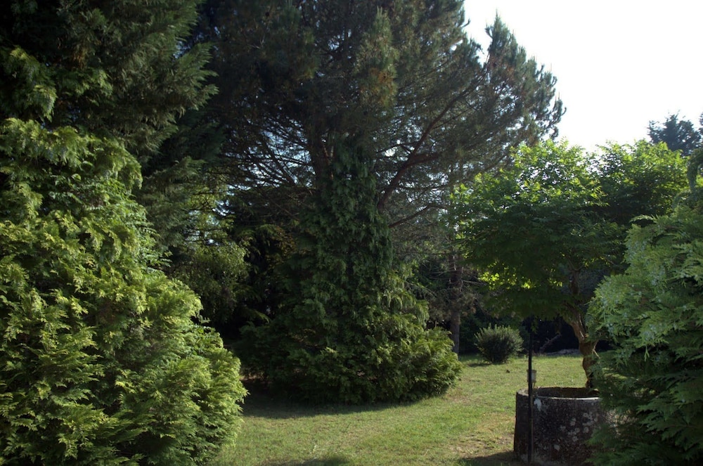 Chateau La Moune 70/77