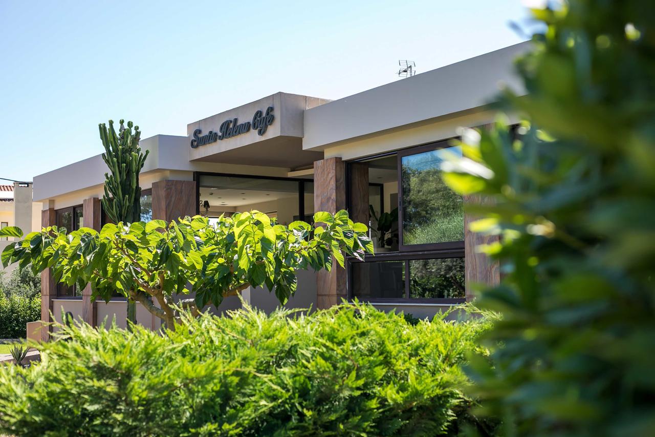 Santa Helena Hotel 82/90