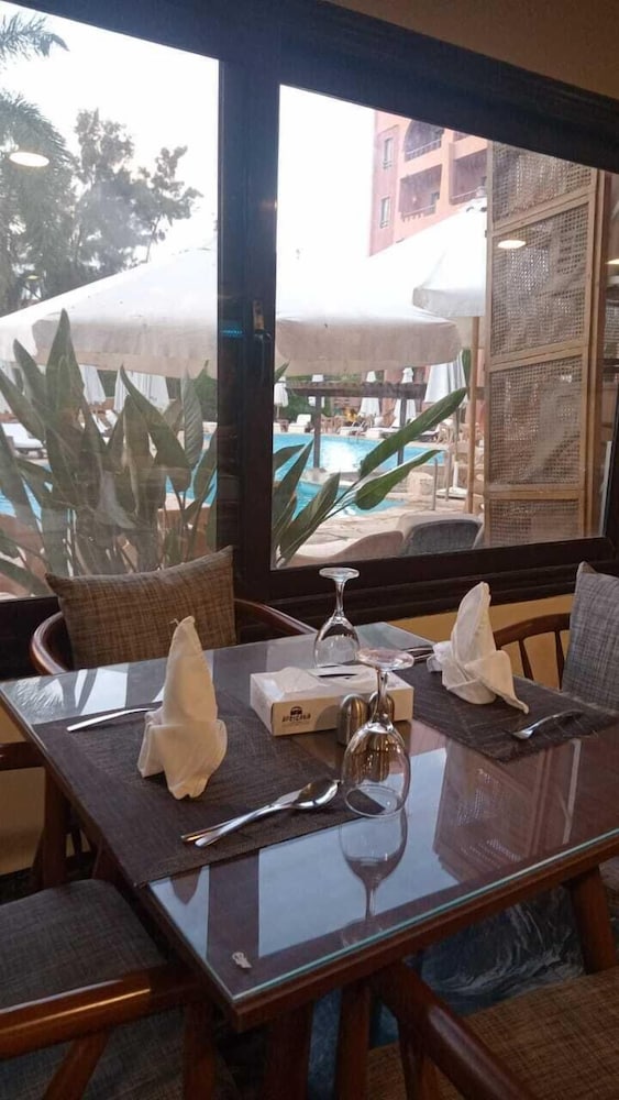 Africana Hotel & Spa 54/69