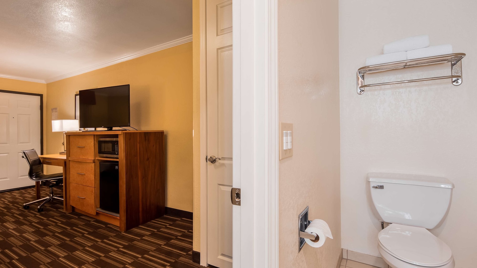 غرفة بزنس بسرير كينج، Best Western Plus Ontario Airport & Convention Center 7/14