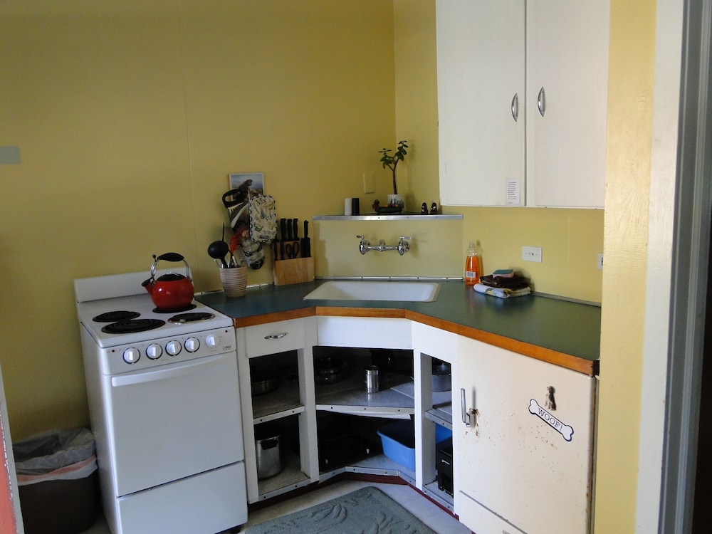 Shakti Cove Cottages 1/58