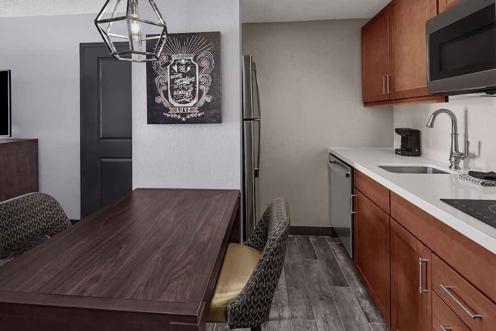 Homewood Suites by Hilton Orland Park 23/39