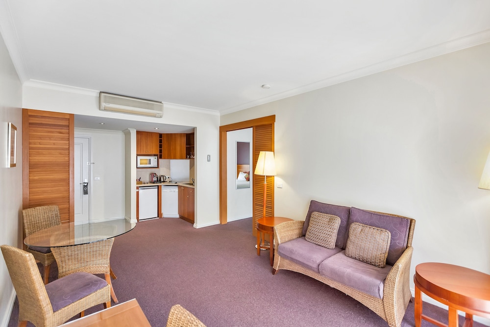 Century Inn 41/57