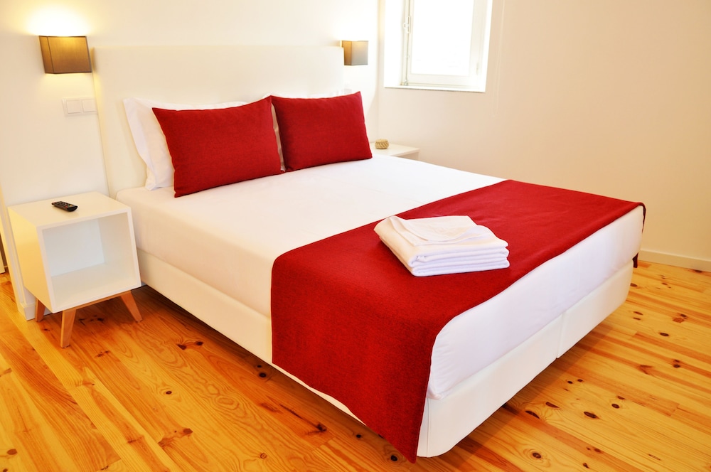 SUPERIOR, DOUBLE BED