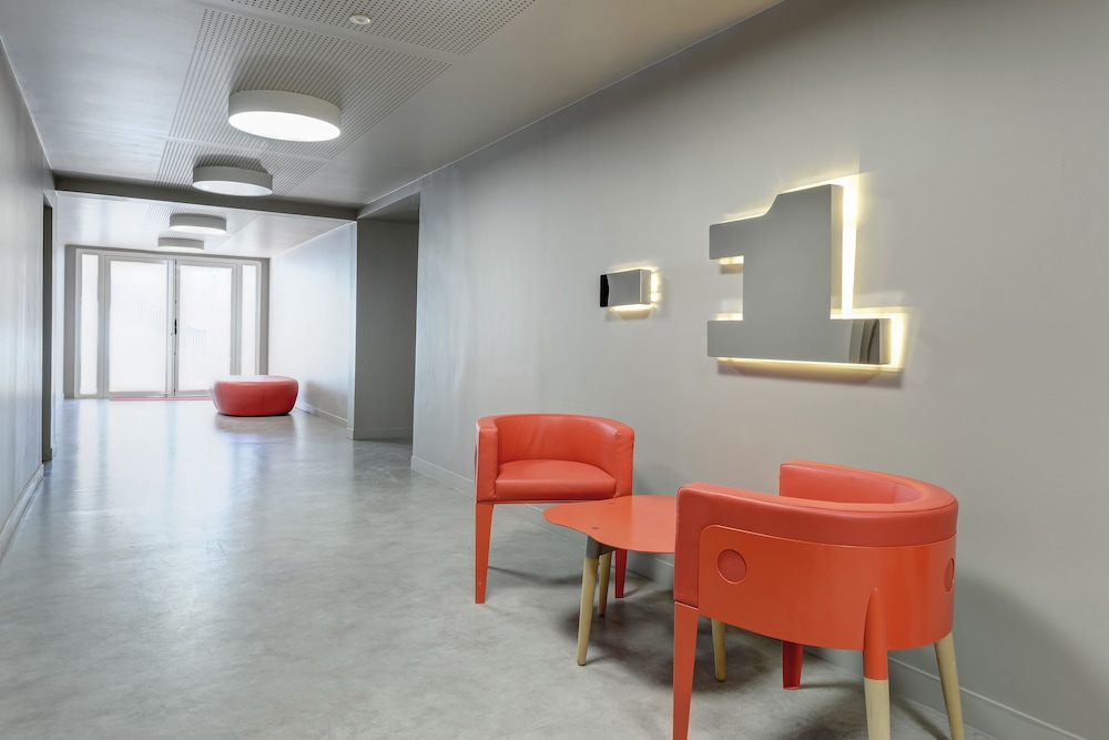 Appart City Collection Paris Velizy 57/63
