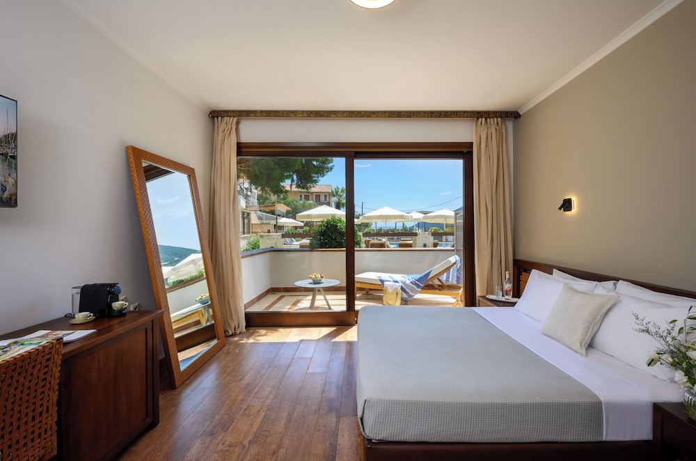 Elisso Hotel 6/50