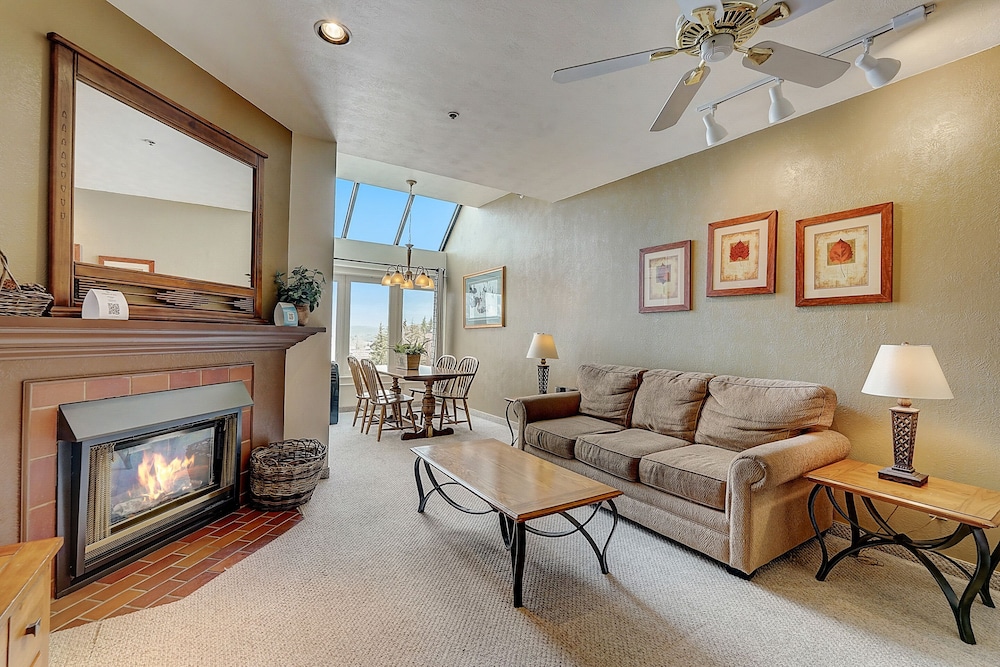 Lodge At Mountain Village 52/77