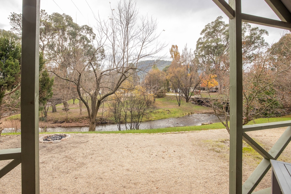 NRMA Bright Holiday Park 38/50