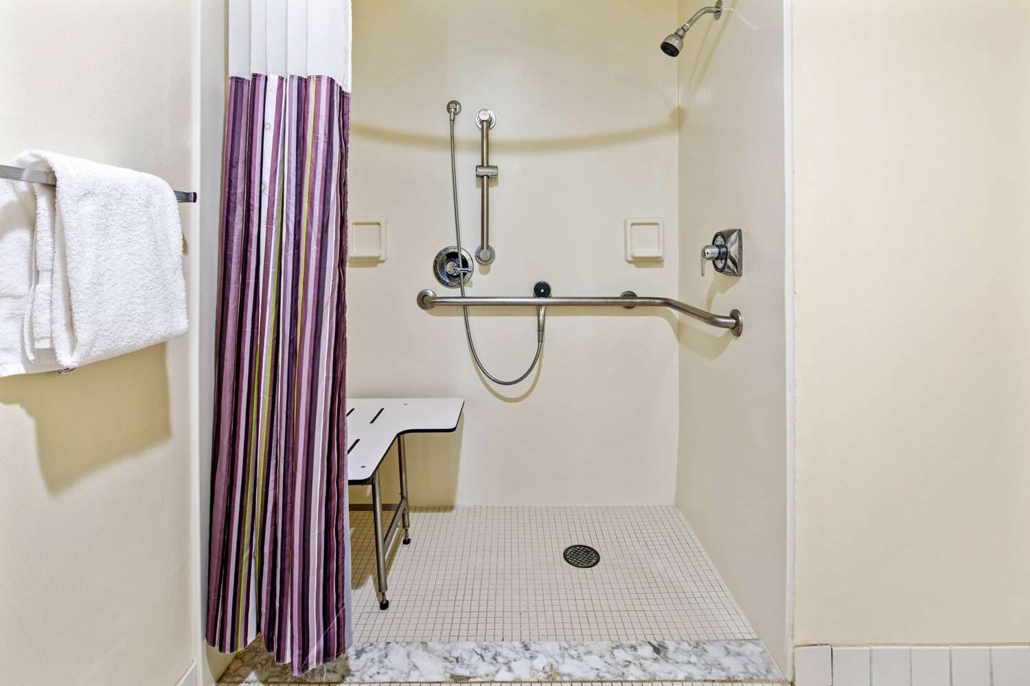 La Quinta Inn & Suites by Wyndham Sawgrass 55/55
