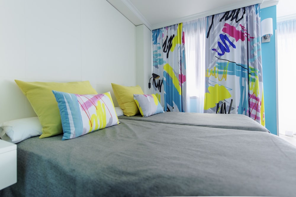 Spring Hotel Bitacora 20/68