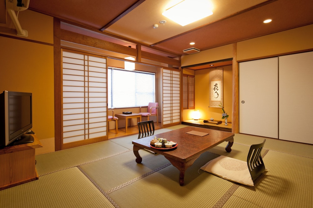 Ryokan Oomuraya 35/50