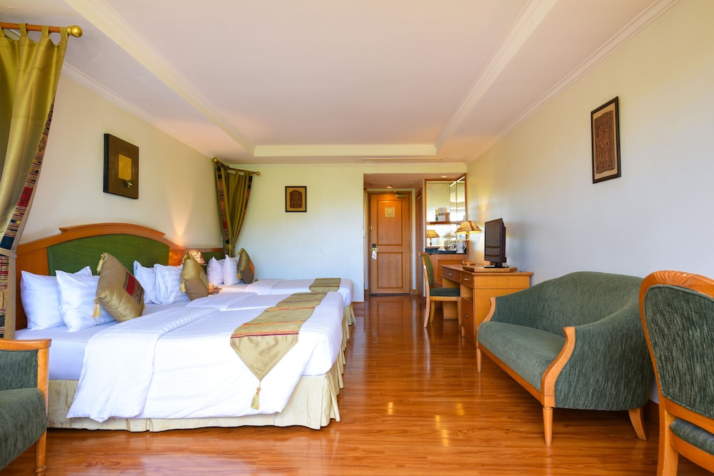 ANGKOR CENTURY RESORT AND SPA 45/78