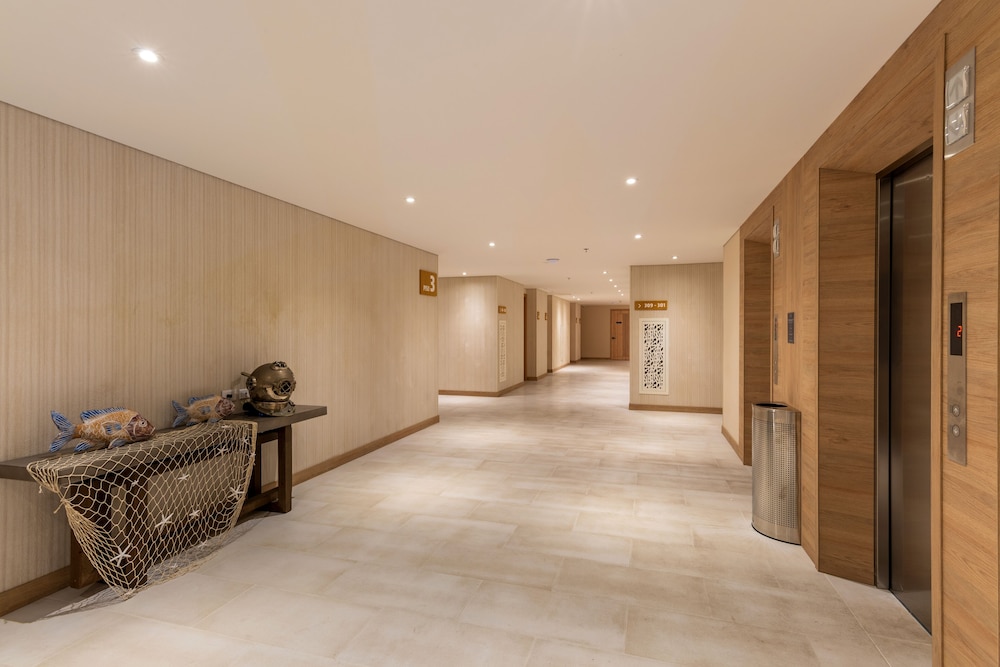 Aquamare Hotel 5/50