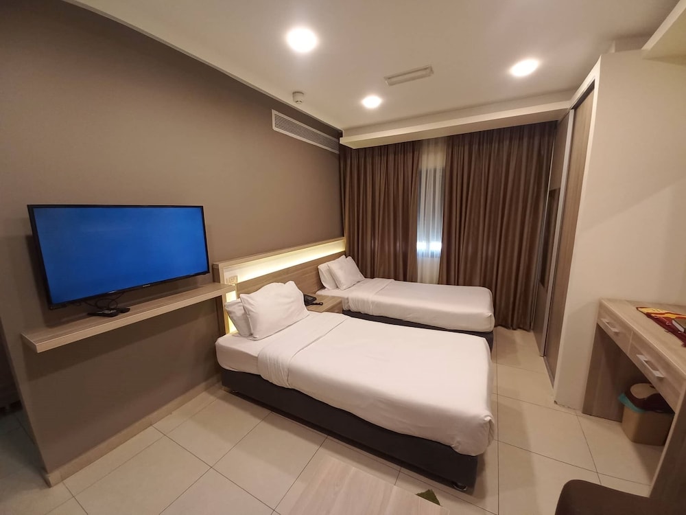 Lujain Hotel Suites 9/50