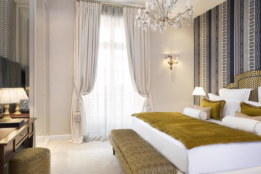 Relais Christine 24/94