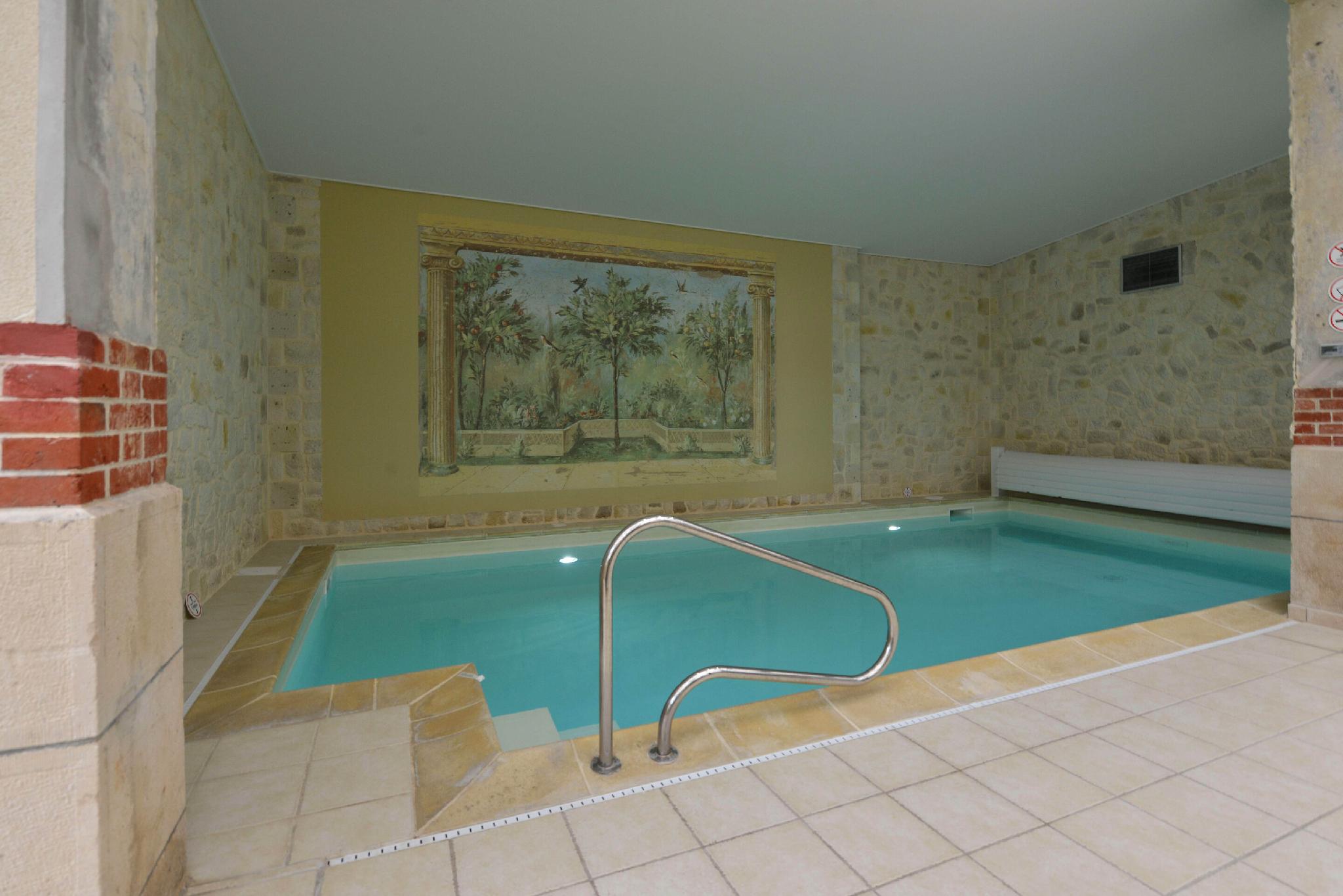 Hotel Castel Jeanson 9/23