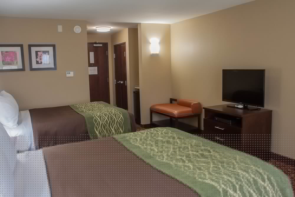 Comfort Inn & Suites Artesia, NM 8/40