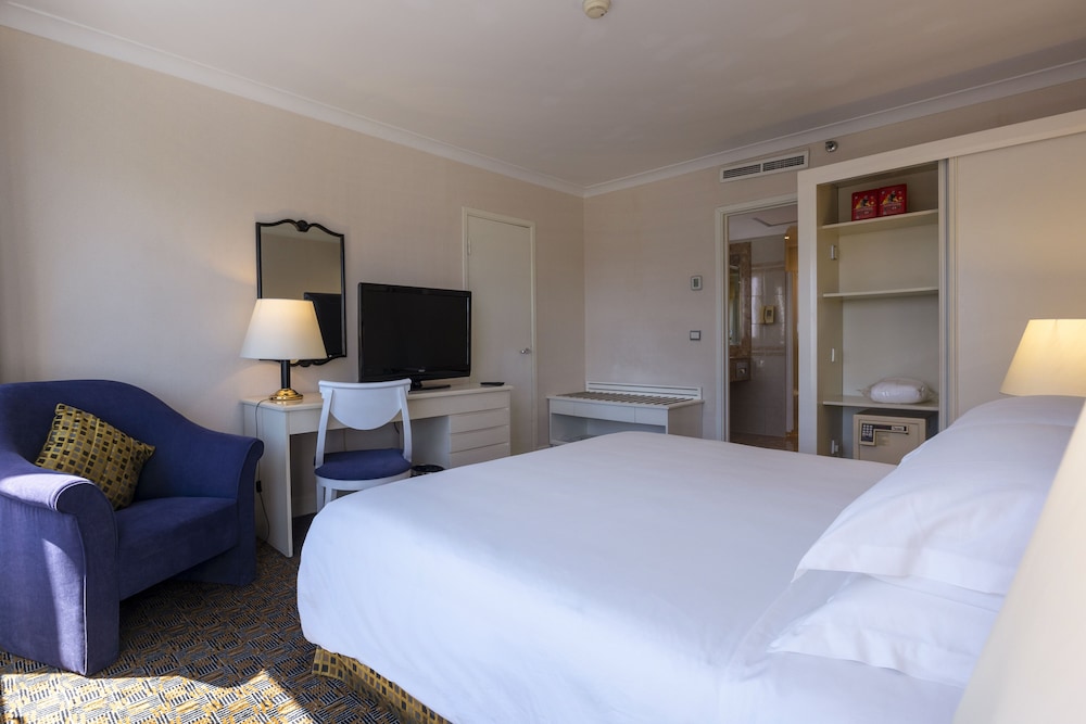 Royal, Suite, Queen Bed