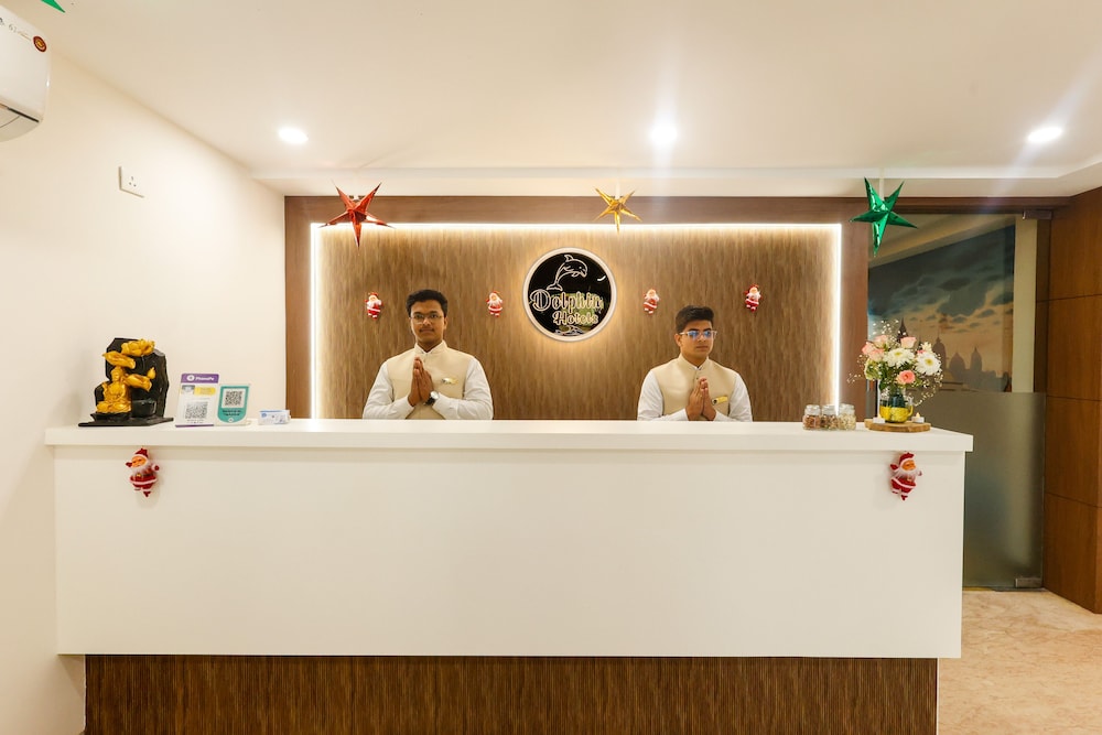 Hotel Dolphin International 4/72