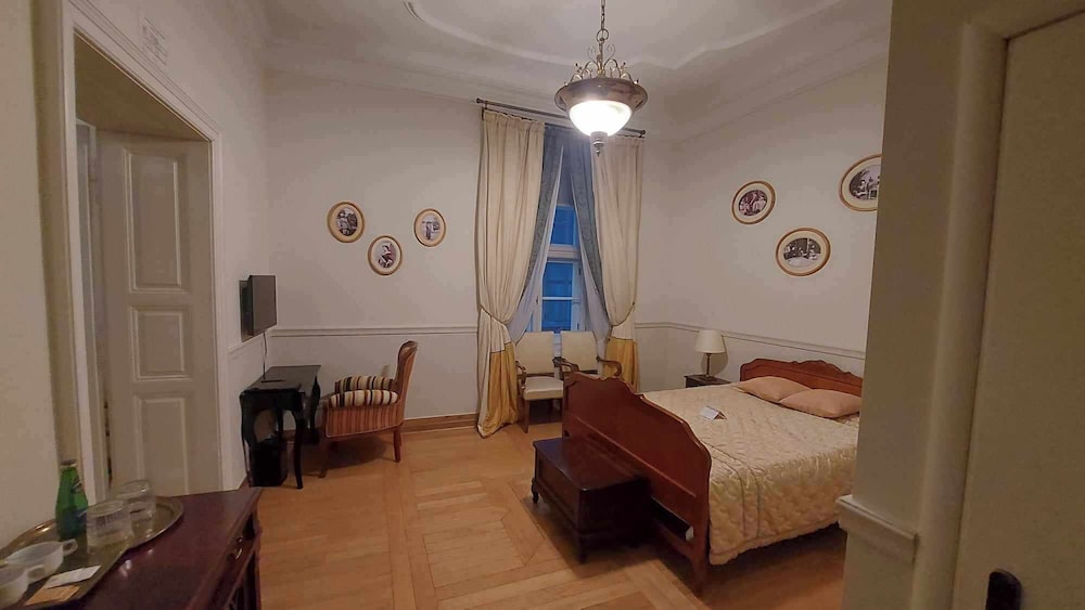 CLASSIC, DOUBLE BED