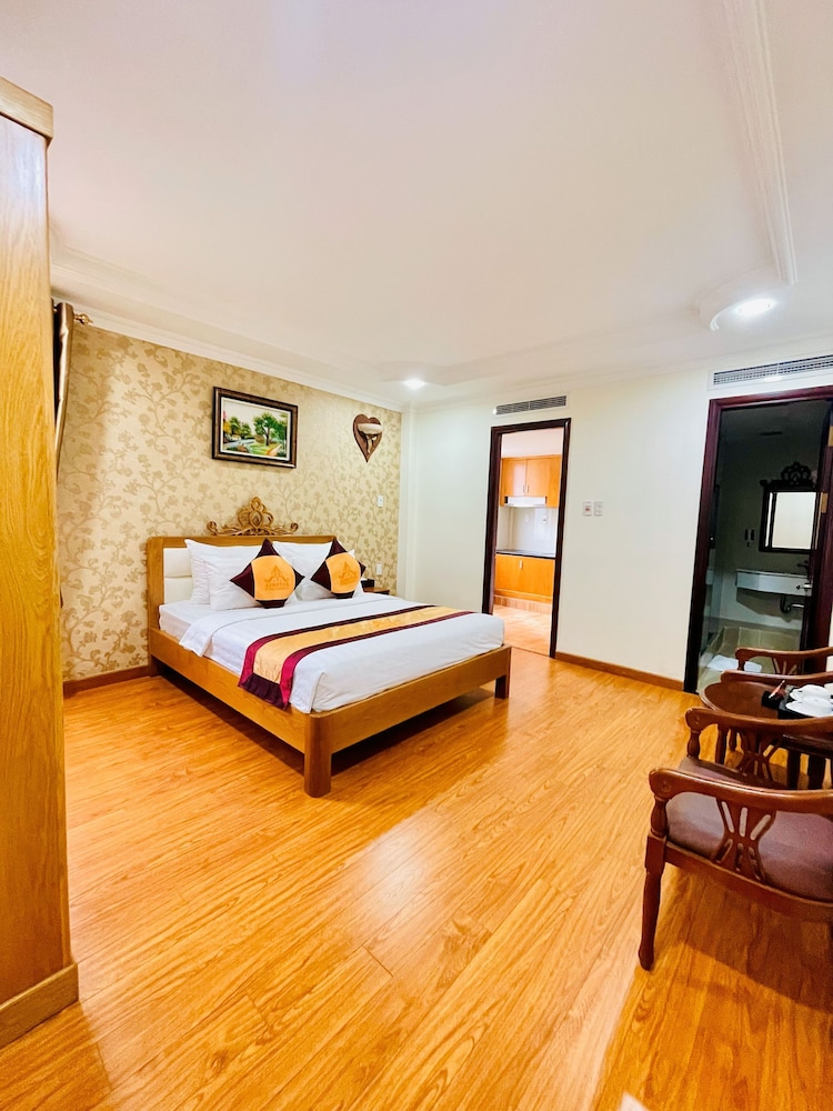 Airstar Hotel & Apartment 17/50